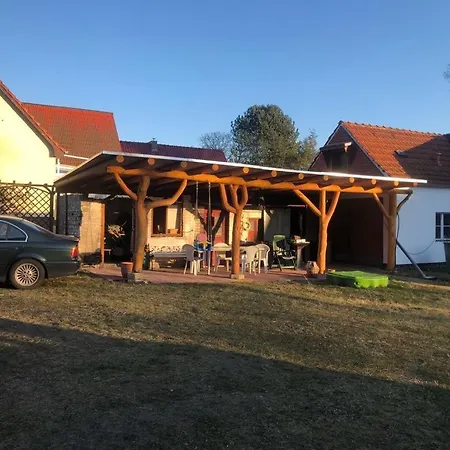 Ferienhaus Fuer Monteure Und Projektteams Mit 4 Schlafzimmern 科尼斯乌特豪森