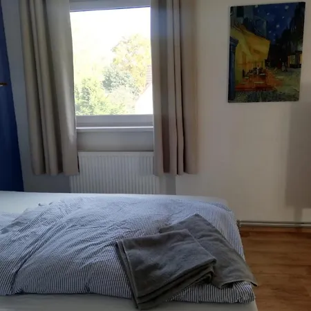 Ferienhaus Fuer Monteure Und Projektteams Mit 4 Schlafzimmern * 科尼斯乌特豪森